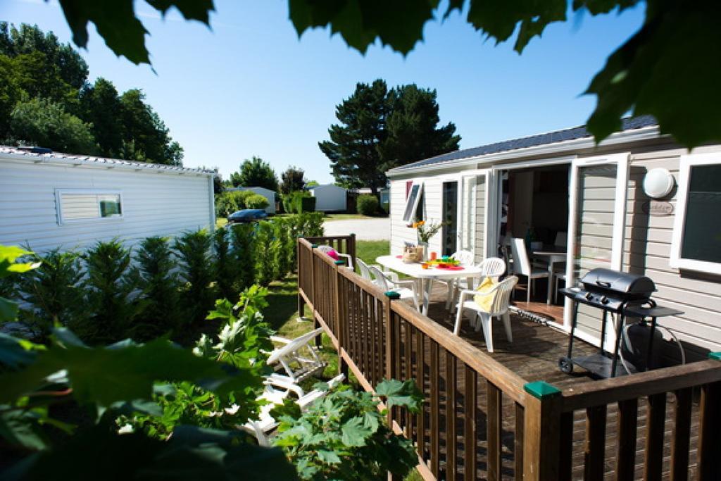 Camping Officiel Siblu Le Lac Des Reves Lattes Exterior foto