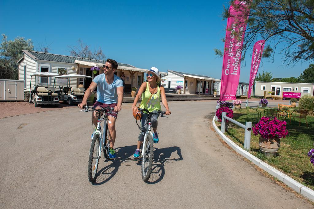Camping Officiel Siblu Le Lac Des Reves Lattes Exterior foto